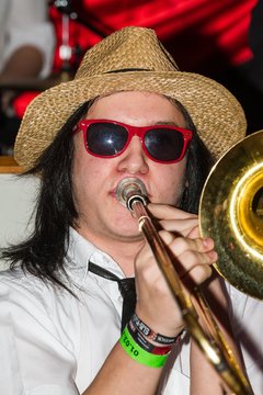 Bild 932 - Latuff 21014 die Wiemersdorfer Karnevalsveranstaltung